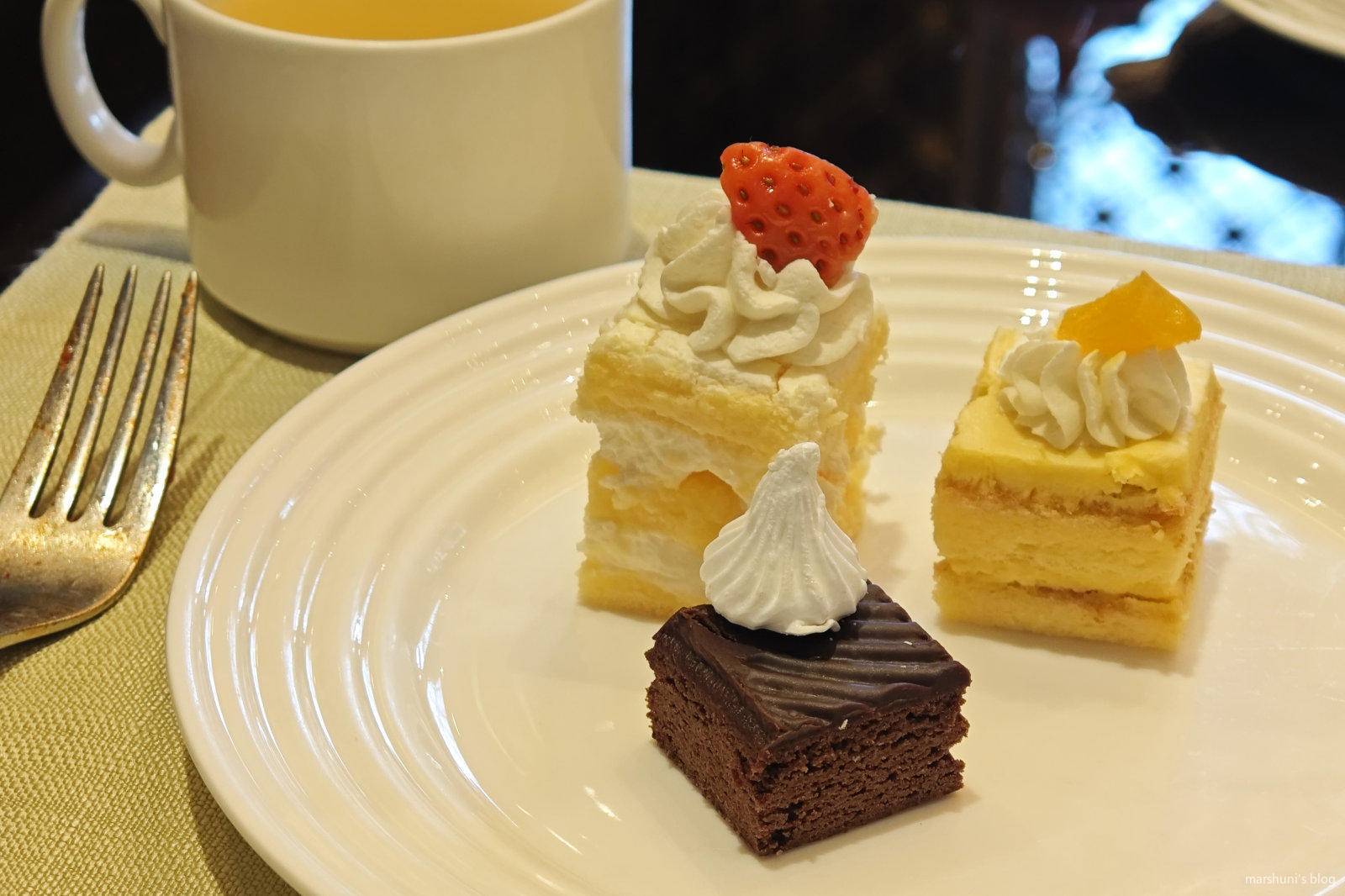 学术大拿：拿走各种茶歇并大吃特吃